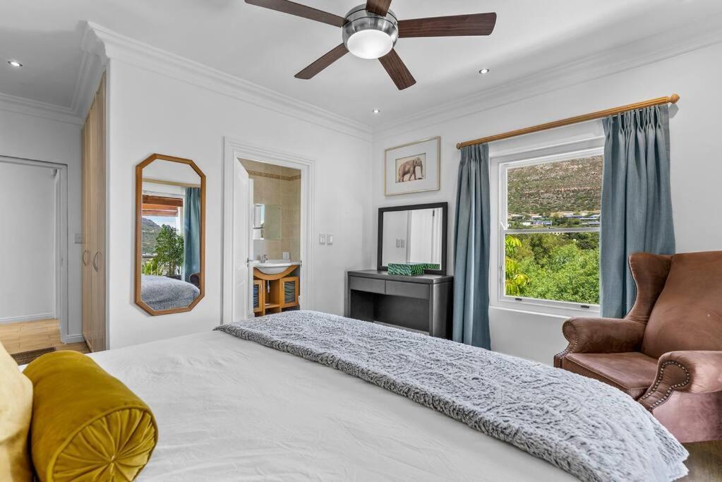 Sunsetviews Houtbay Holiday home *