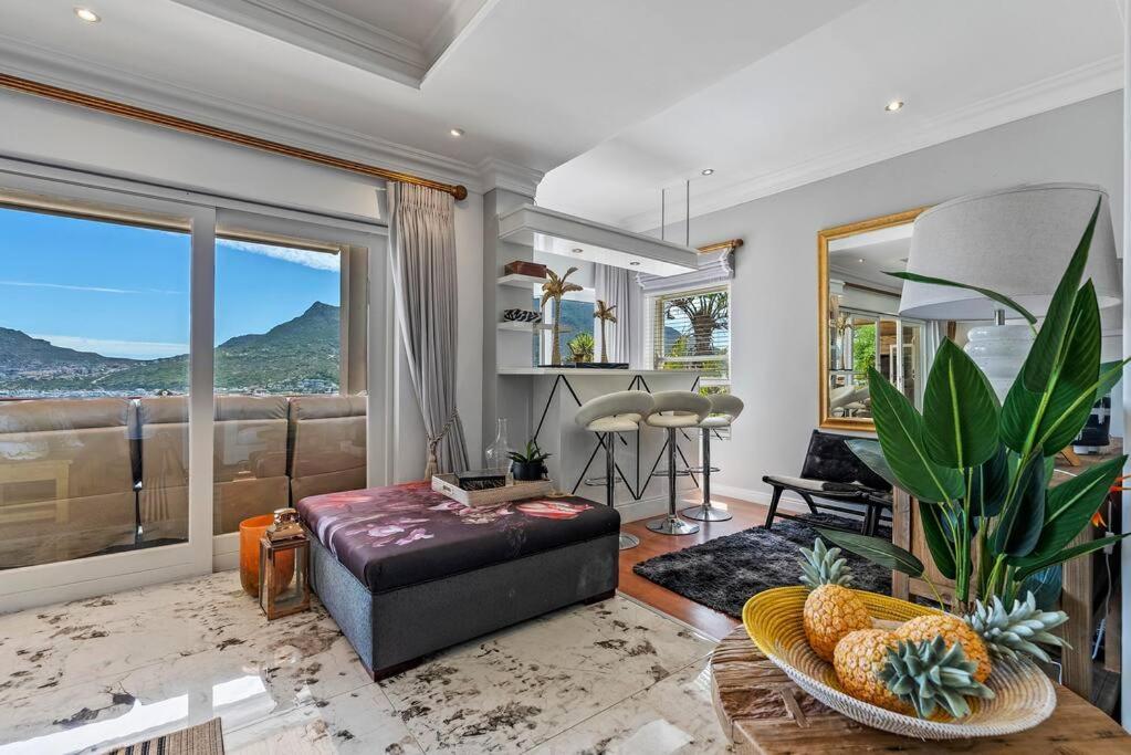 Sunsetviews Houtbay Holiday home *